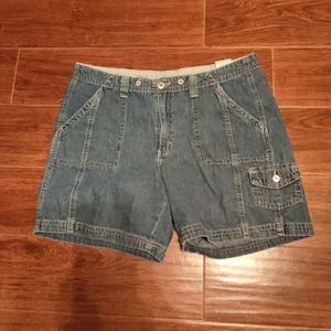 ❄️ 3/12 ❄️ Lightweight Jean Shorts with Side Pocket